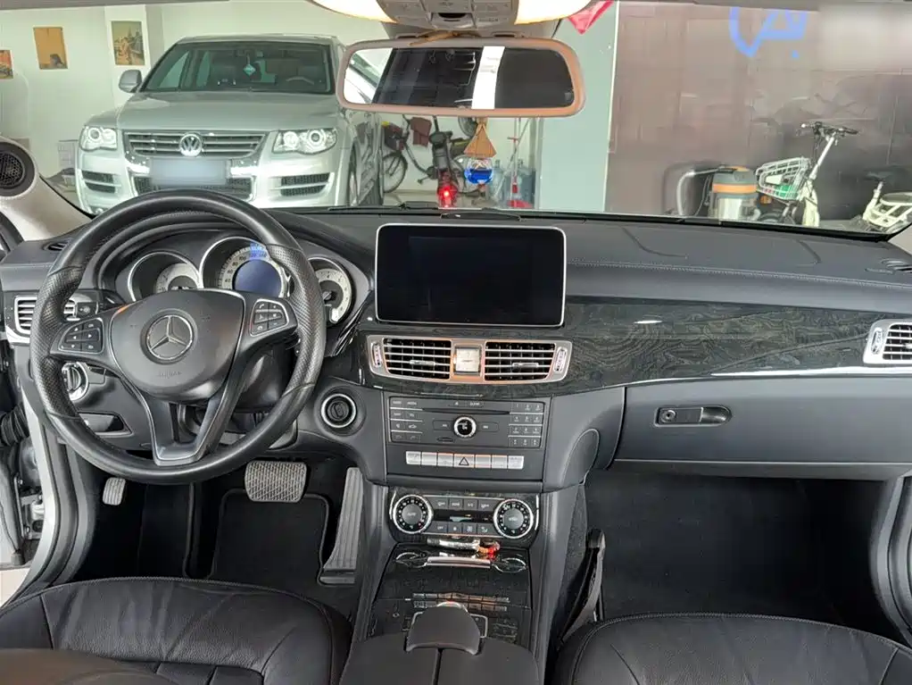 Mercedes-Benz CLS 2015 CLS 320 фото 2