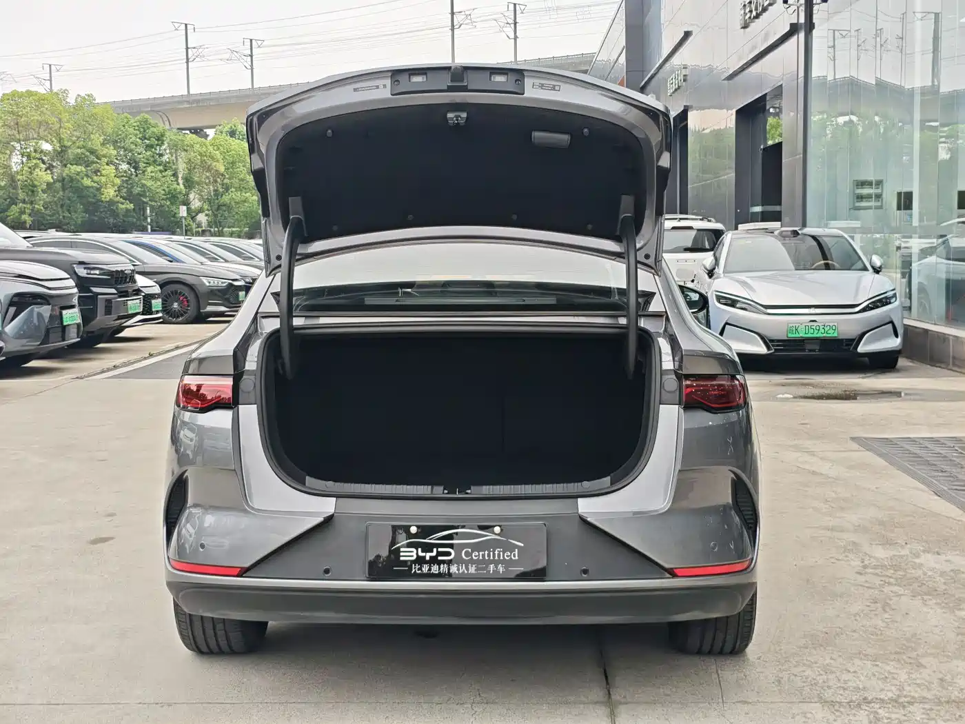 BYD Qin L 2025 EV 545KM Superior фото 12