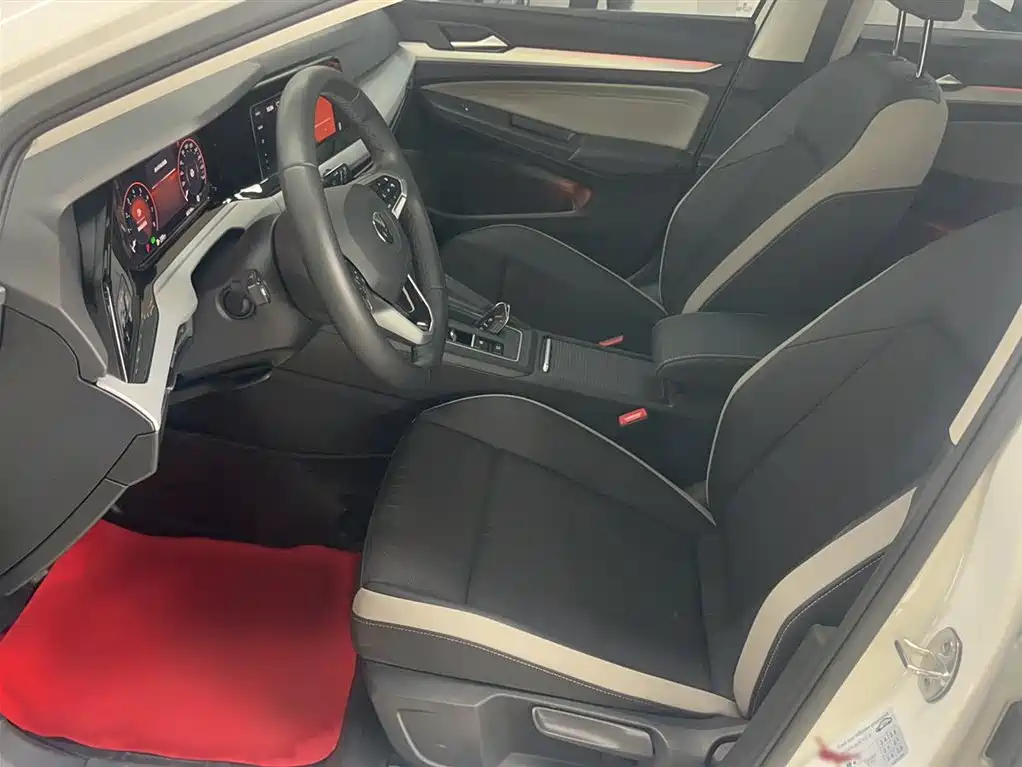 Volkswagen Golf 2021 280TSI DSG Pro фото 9