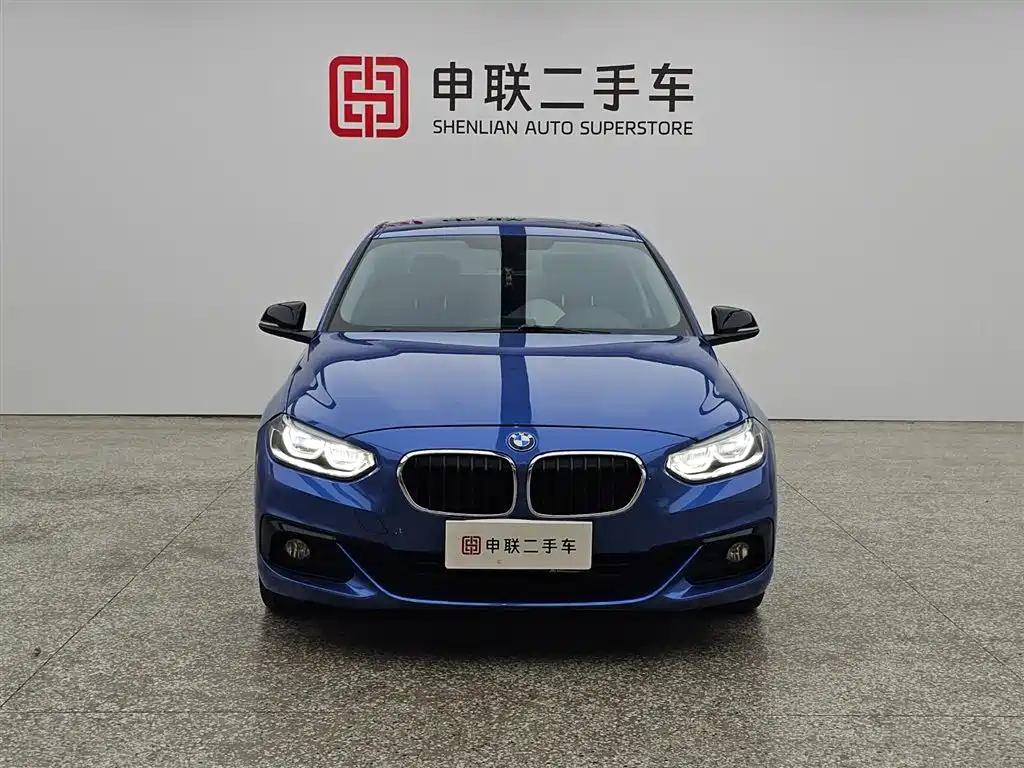 BMW 1 Series 2018 118i Sport Edition фото 5