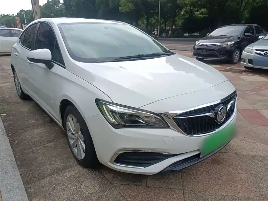 Buick Verano 2019 Sedan 15S Auto Leading фото 4