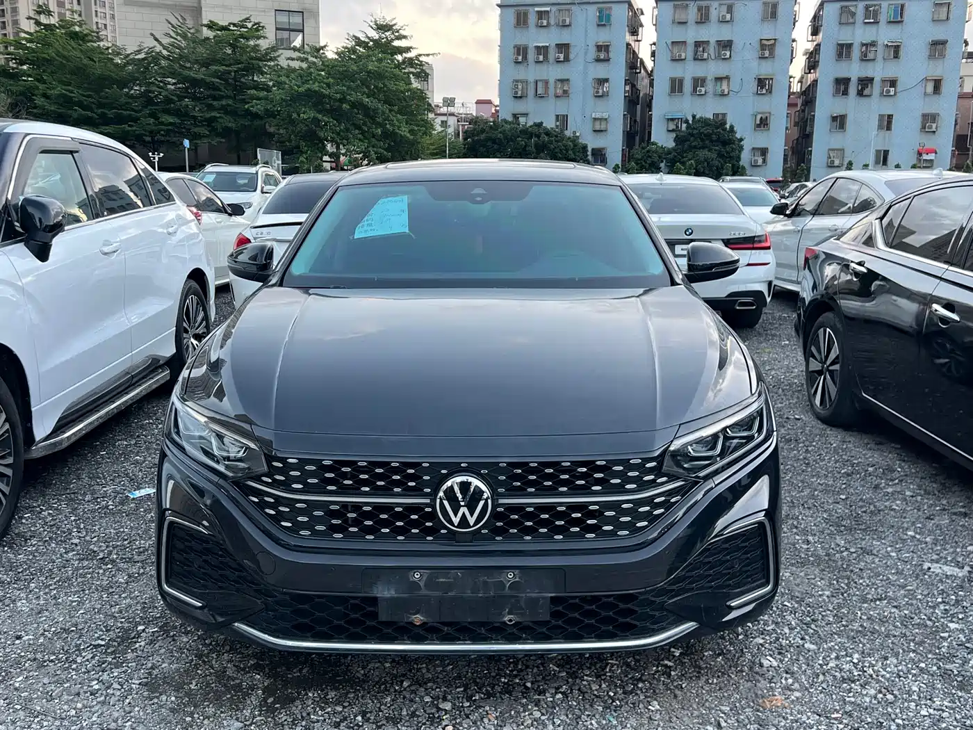 Volkswagen Passat 2022 330TSI Premium Edition