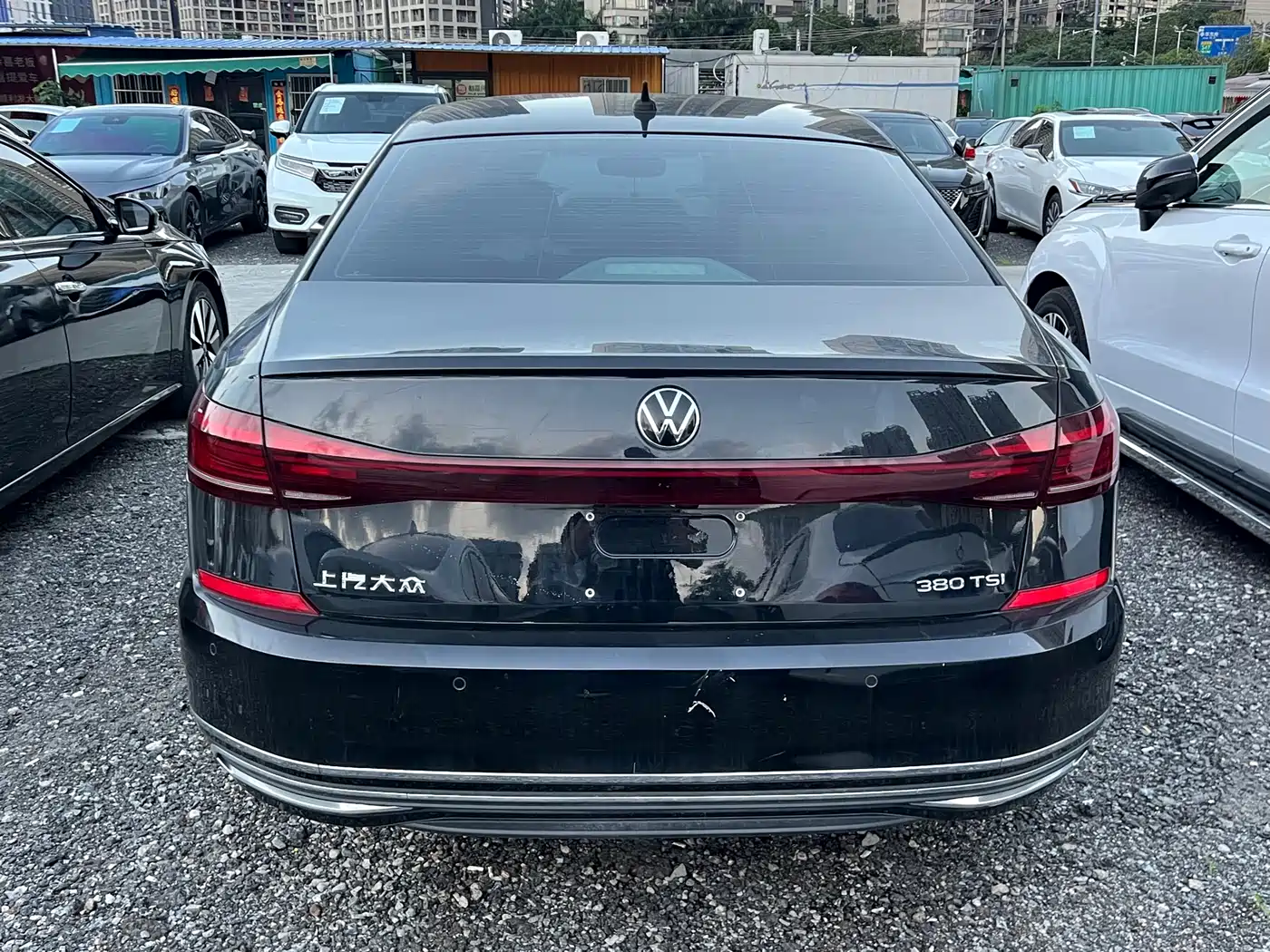 Volkswagen Passat 2022 330TSI Premium Edition фото 5