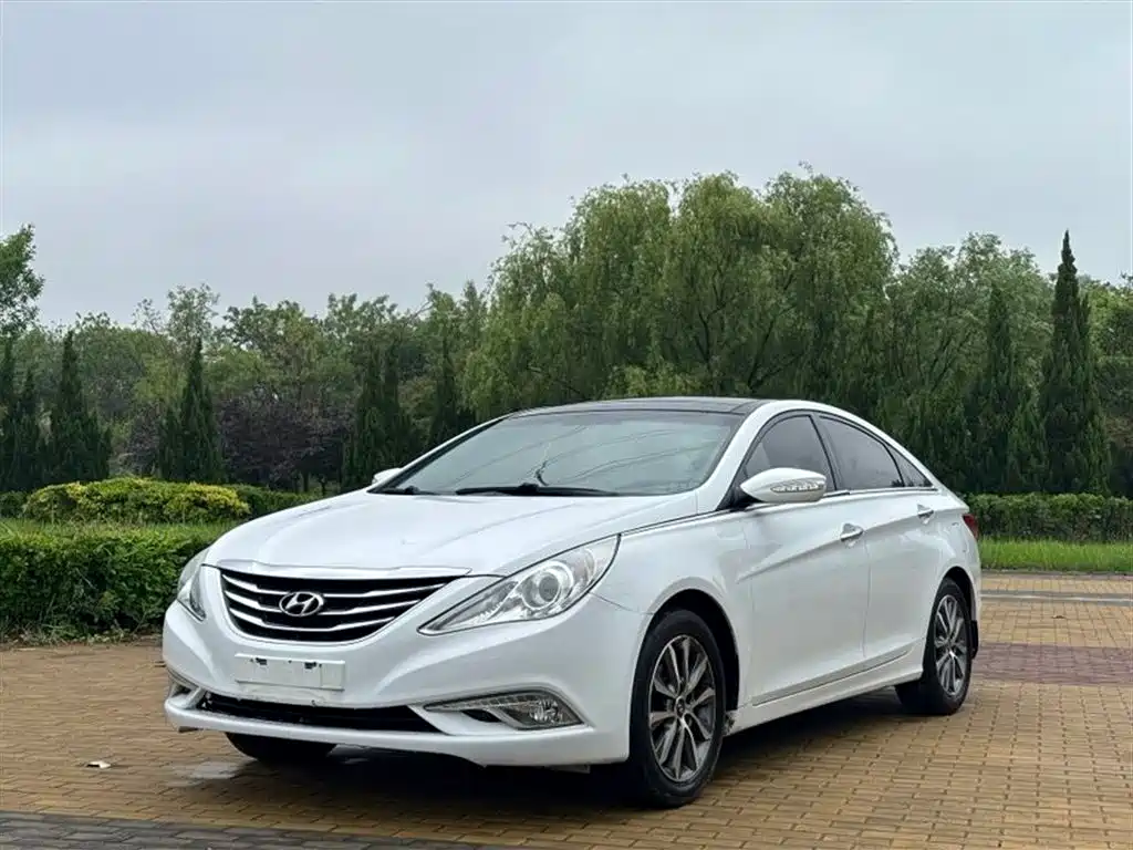 Hyundai Sonata 2013 2.0L Automatic Fashion Edition