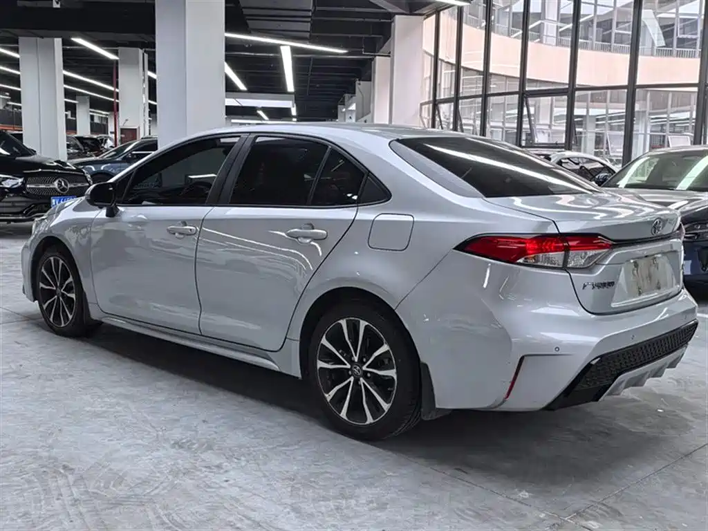 Toyota Levin 2021 185T CVT Sport Edition фото 18