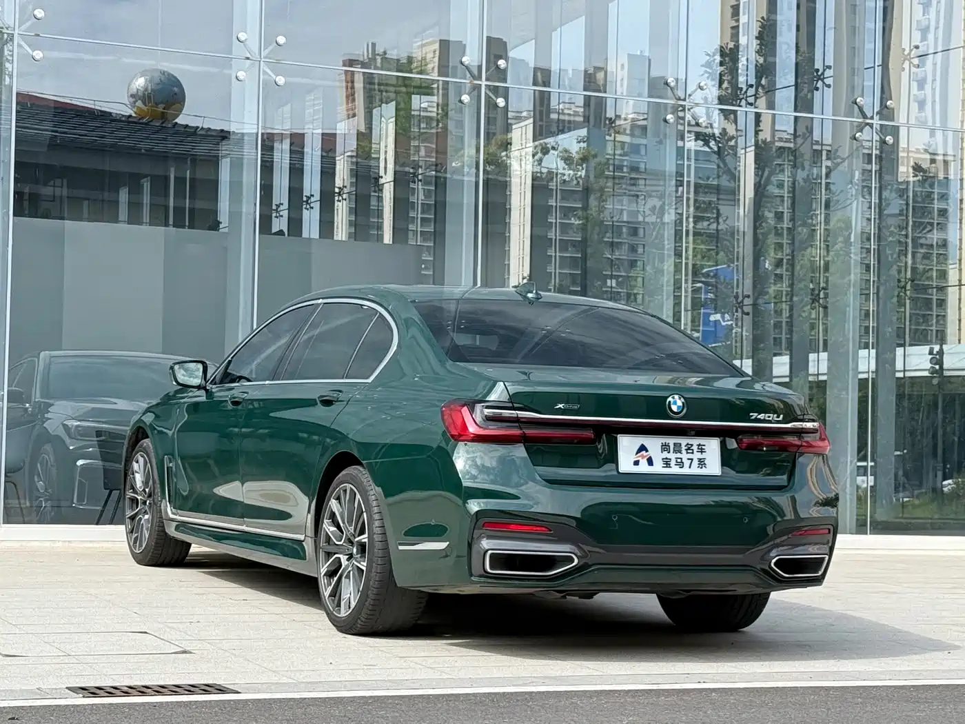 BMW 7 Series 2019 740Li Exclusive M Sport Package фото 15