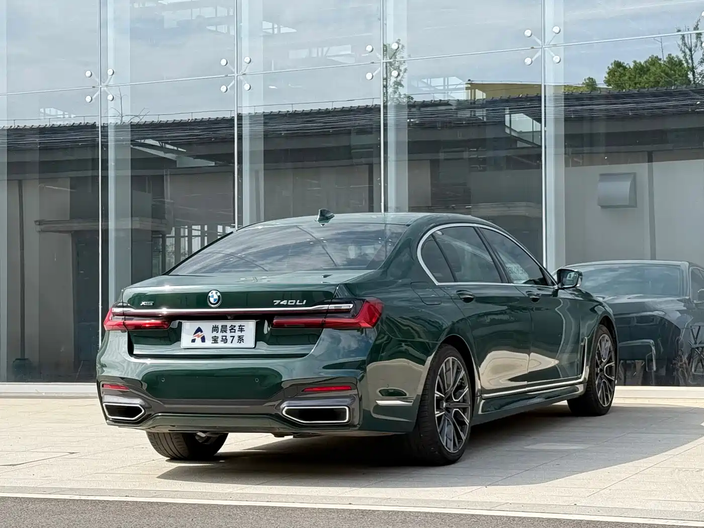 BMW 7 Series 2019 740Li Exclusive M Sport Package фото 17