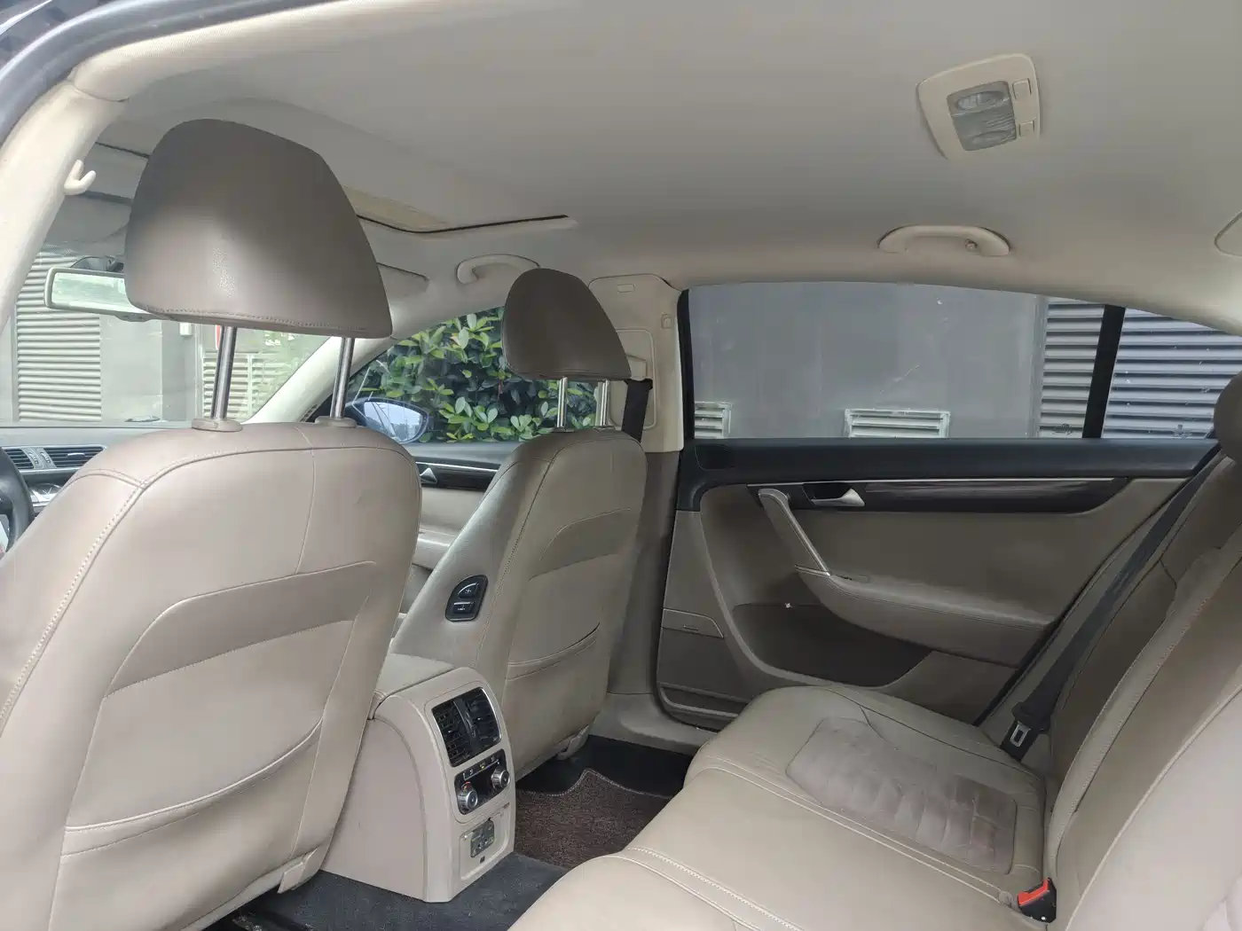 Volkswagen Magotan 2012 1.8TSI Premium фото 8