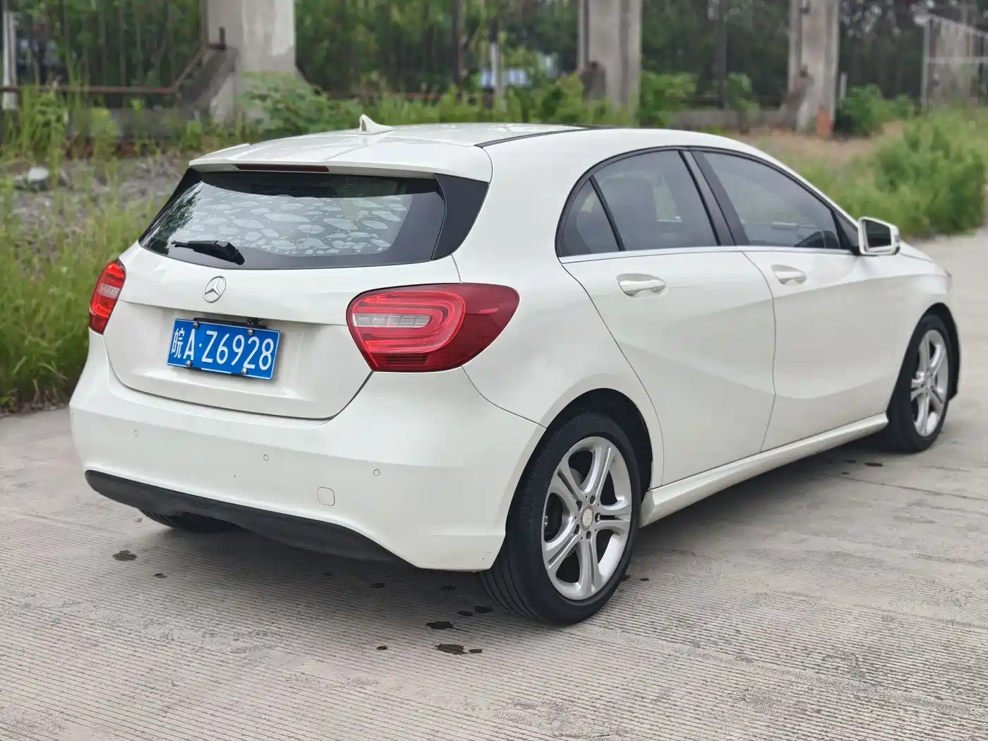 Mercedes-Benz A-Class (Import) 2015 A 180 фото 6