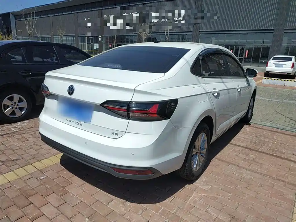Volkswagen Lavida 2023 New Sharp 1.5L Auto Premium Edition фото 7