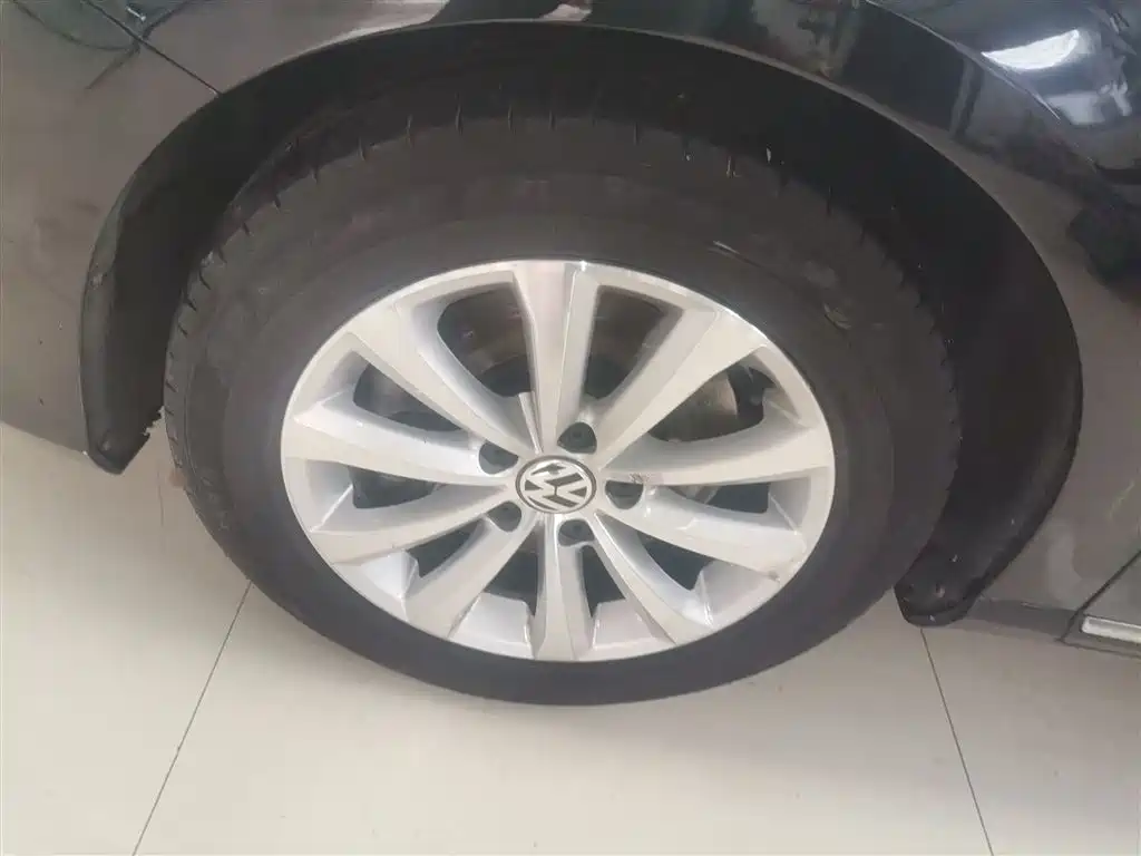 Volkswagen Magotan 2015 1.8TSI Leading фото 25