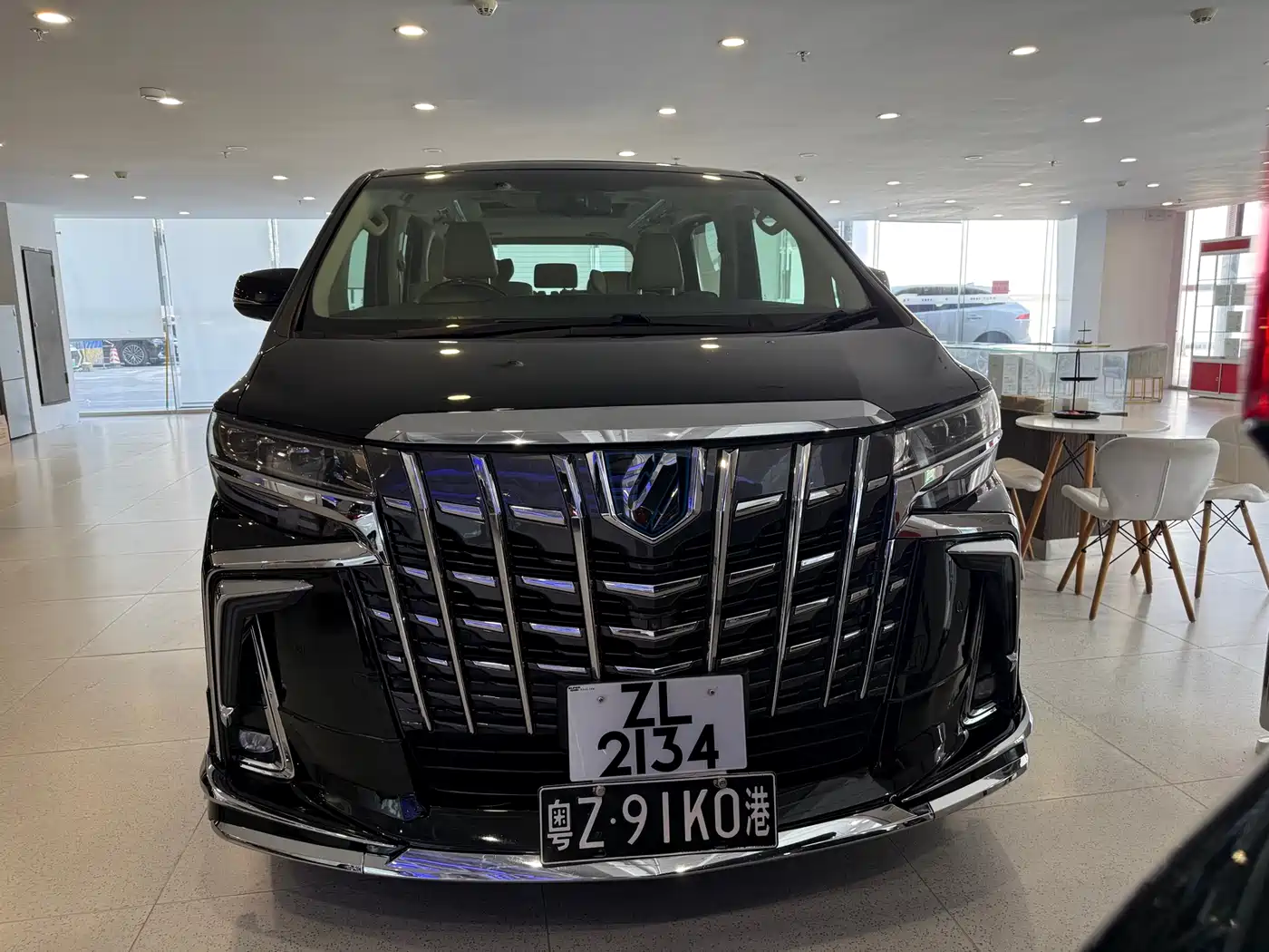 Toyota Alphard 2015 3.5L Premium Edition фото 3