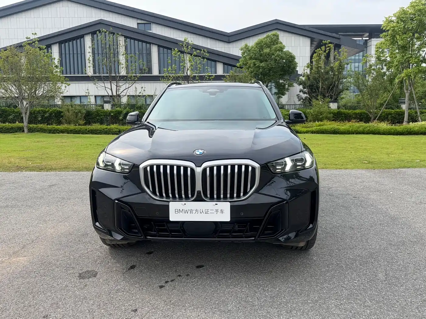 BMW X5 2023 xDrive 30Li Premium M Sport Black Night Package фото 2