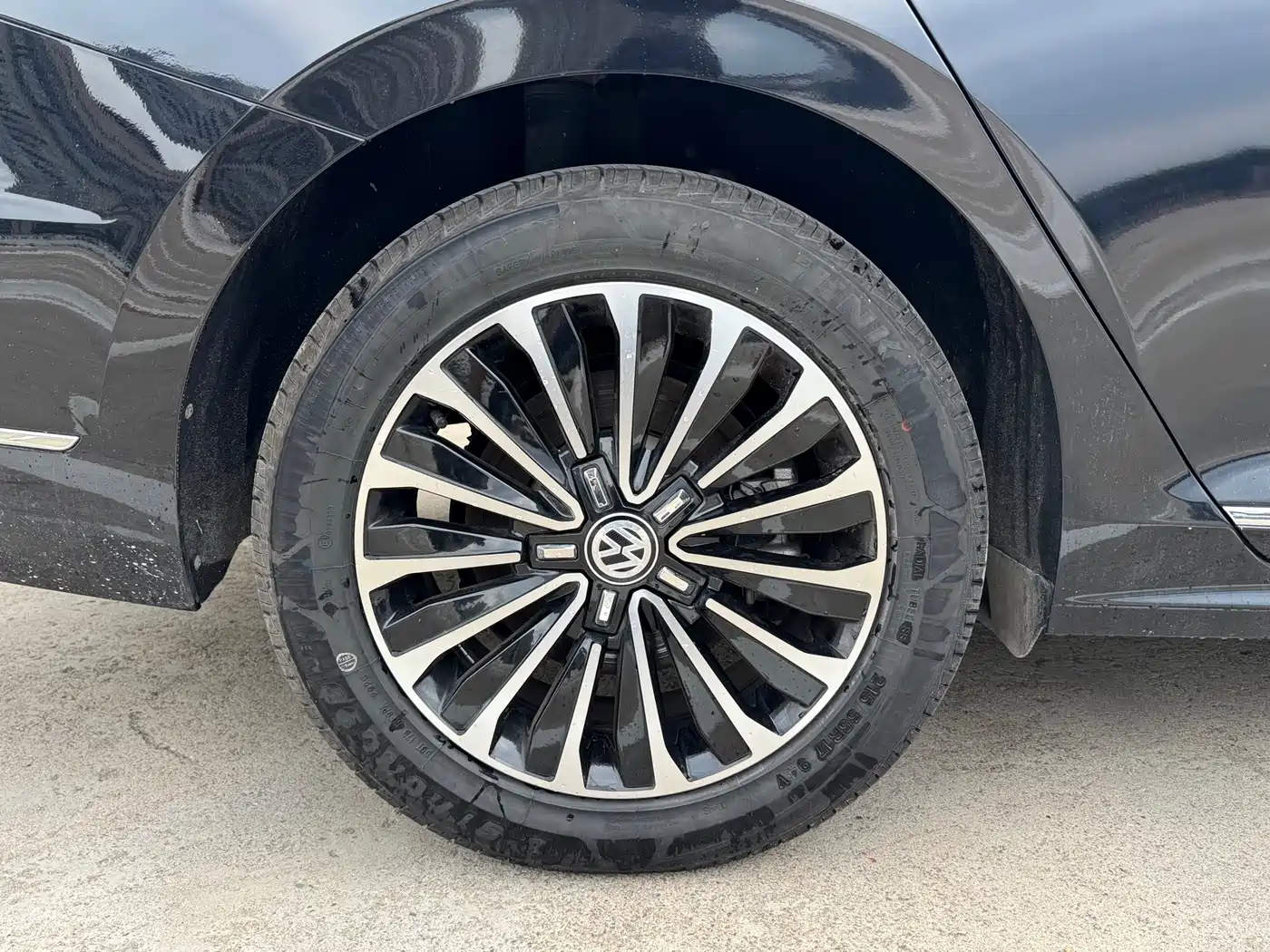 Volkswagen Passat 2022 280TSI Business Edition фото 14