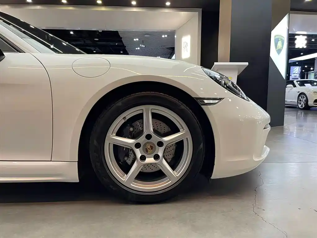 Porsche 718 2022 Boxster 2.0T фото 16
