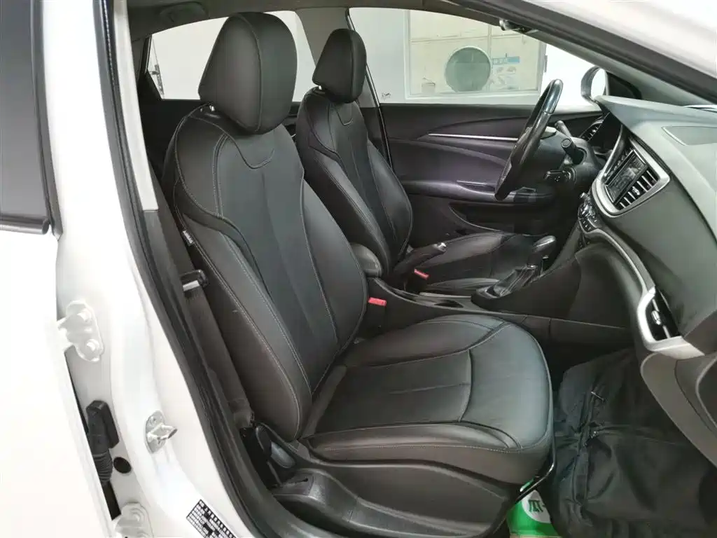 Buick Excelle 2019 18T Auto Connected Elite China VI фото 20