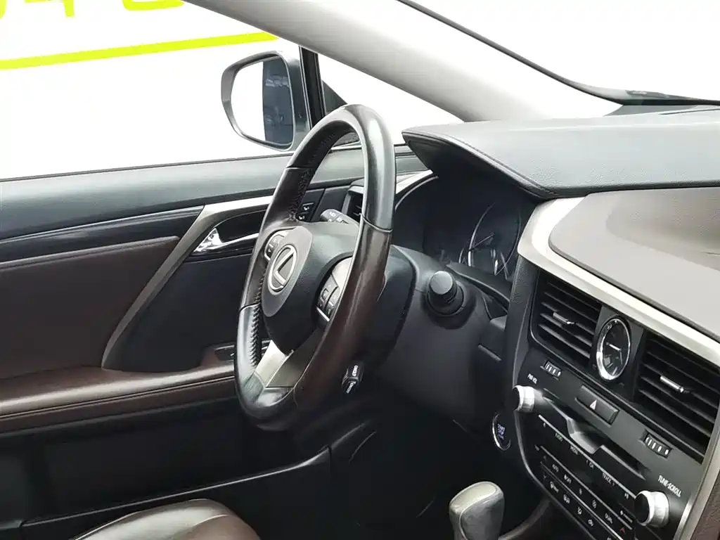 Lexus RX 2016 300 2WD Comfort Edition China VI фото 22