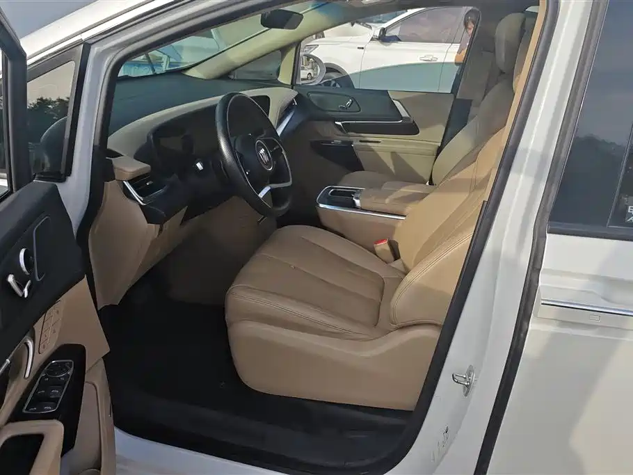 Buick Century 2023 2.0T 7-seater Premium фото 9