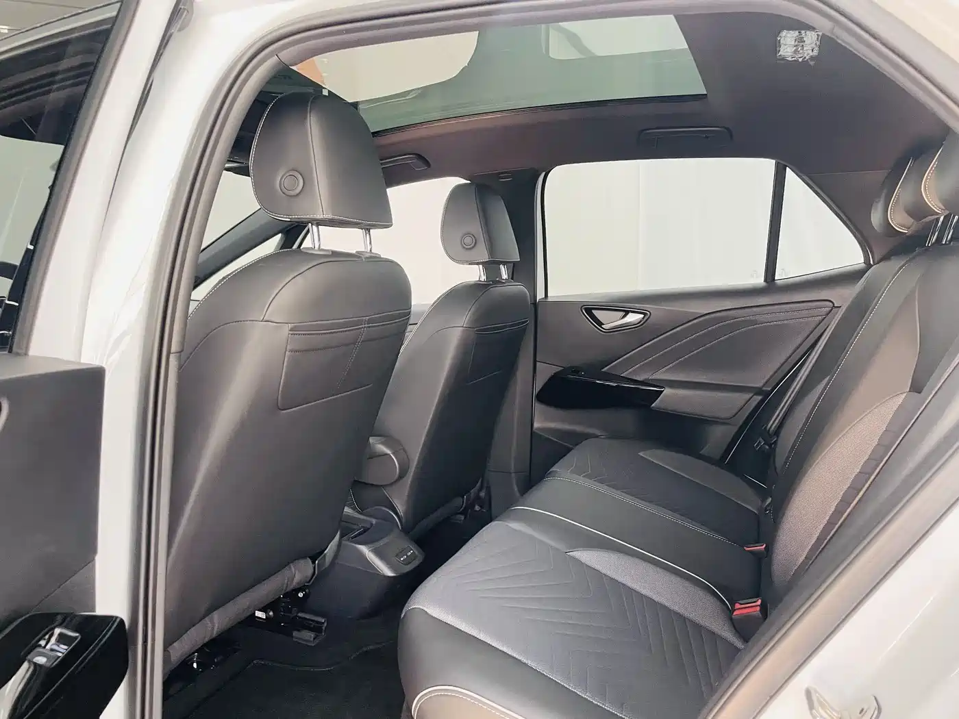 Volkswagen ID.3 2023 Upgraded Pure Intelligence Edition фото 10