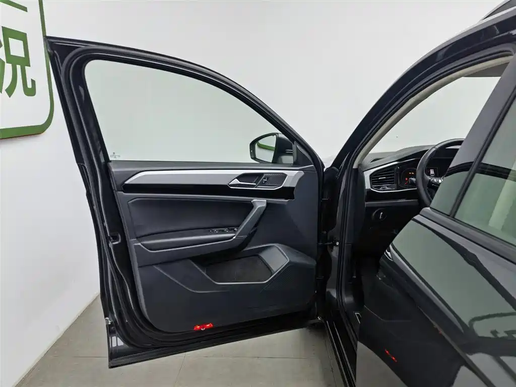 Volkswagen Tayron 2019 330TSI 2WD Luxury China VI фото 8