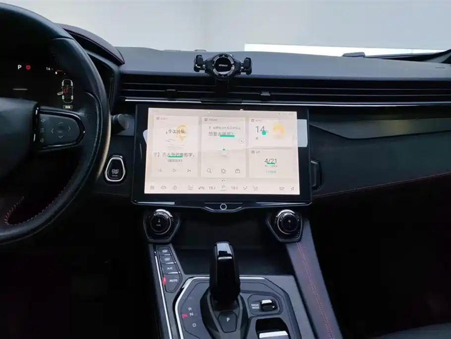 Lynk & Co 05 2020 2.0TD 4WD Halo Edition фото 13