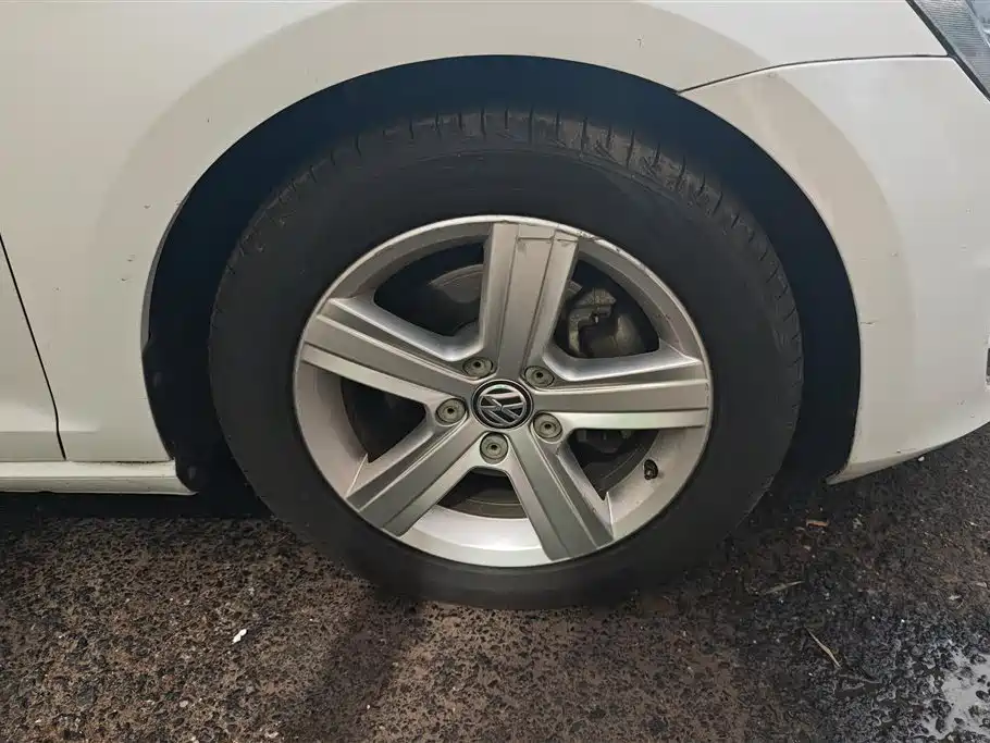 Volkswagen Golf 2015 1.4TSI Automatic Luxury фото 6