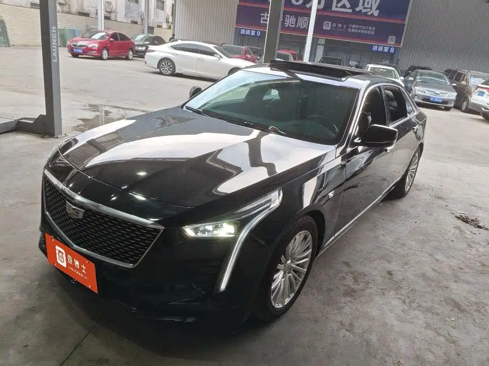 Фото 1 - Cadillac CT6