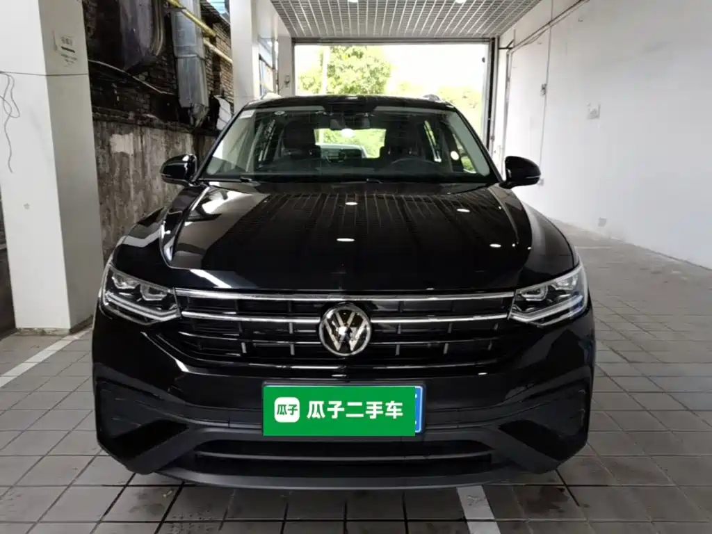 Фото 3 - Volkswagen Tiguan L
