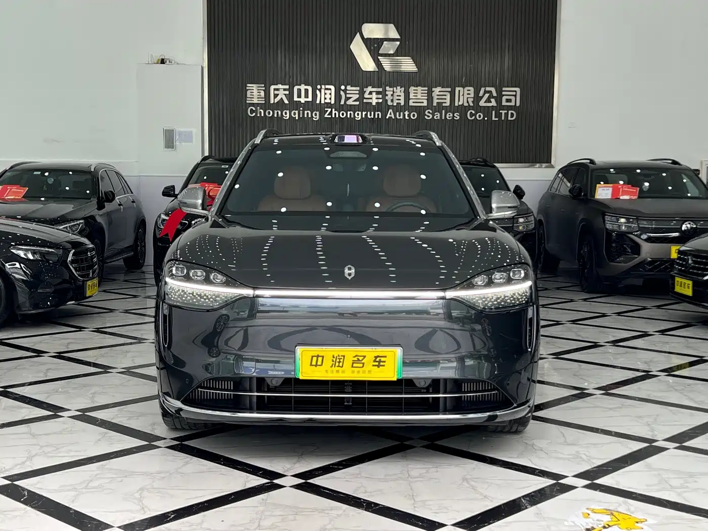 AITO Wenjie AITO M9 2024 Range Extender Max Edition 42kWh 6-seater фото 3