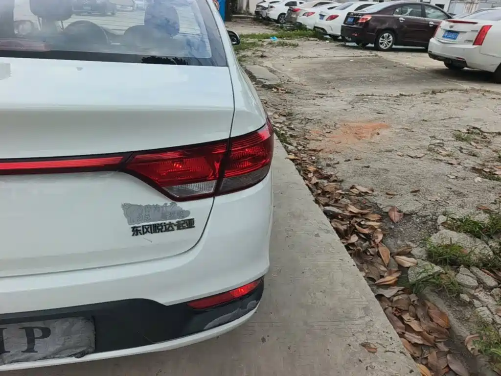 Kia K2 2018 2017 Sedan 1.4L AT GLS