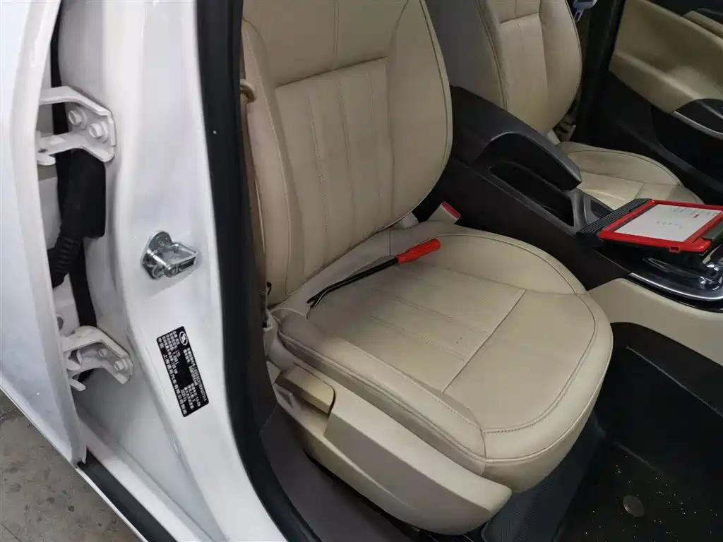 Buick Regal 2014 2.0L Elite Fashion Type фото 18