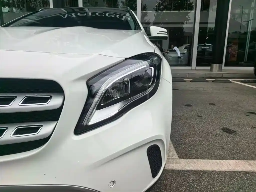 Mercedes-Benz GLA 2018 GLA 200 Fashion фото 8