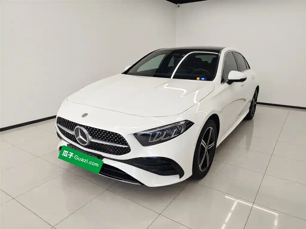 Mercedes-Benz A-Class 2023 A 200 L Fashion
