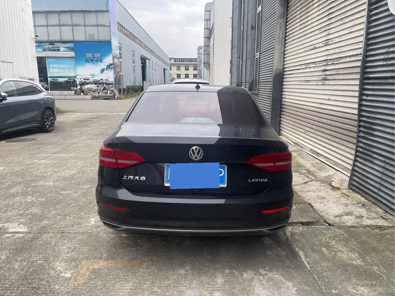 Volkswagen Lavida 2019 1.5L Automatic Comfort Edition China VI фото 8