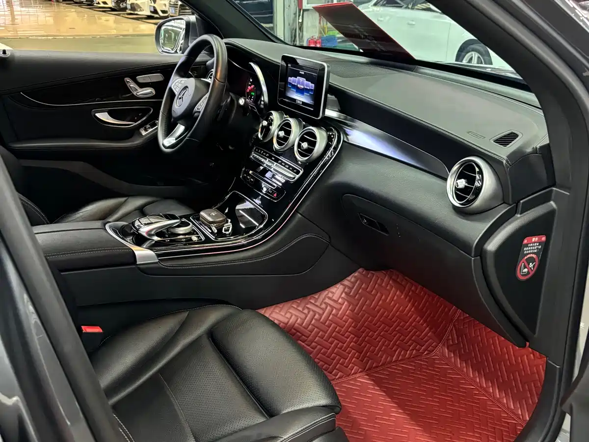 Mercedes-Benz GLC 2017 GLC 260 4MATIC Dynamic фото 7