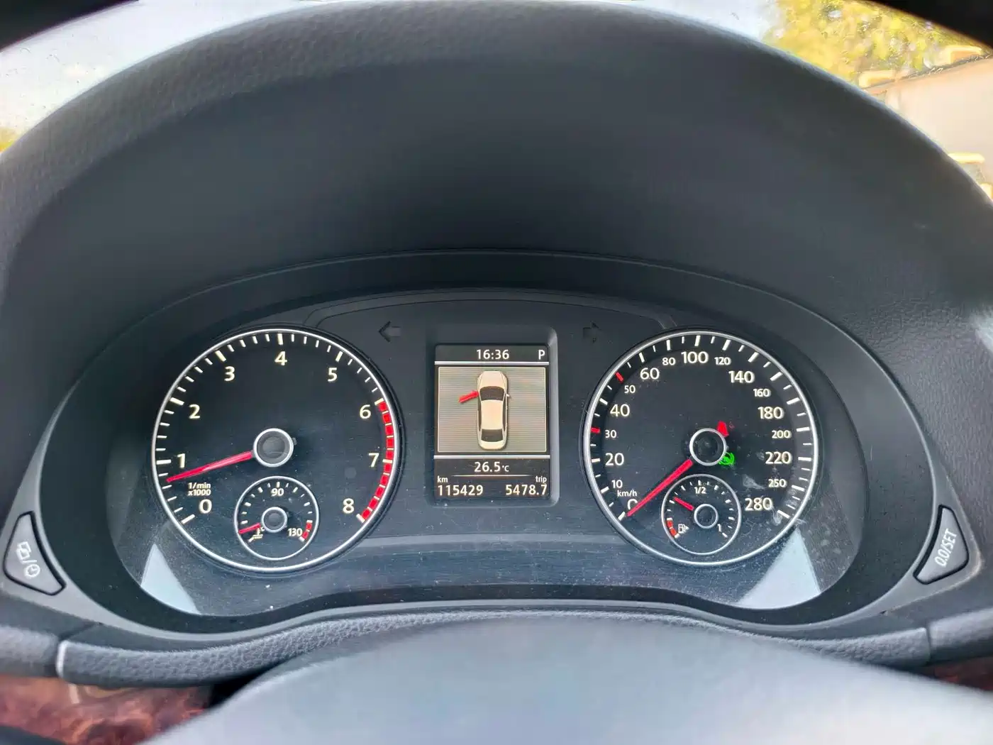 Volkswagen Passat 2013 1.8TSI DSG Yuzun фото 5