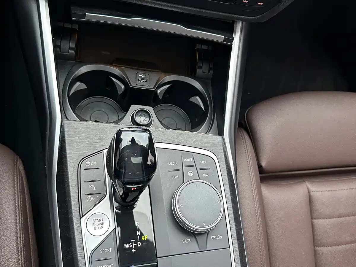 BMW 3 Series 2020 325i M Sport Package фото 18