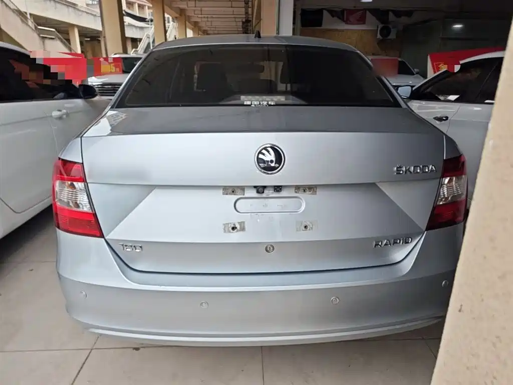 Škoda Rapid 2016 1.6L Automatic Forward Edition фото 6