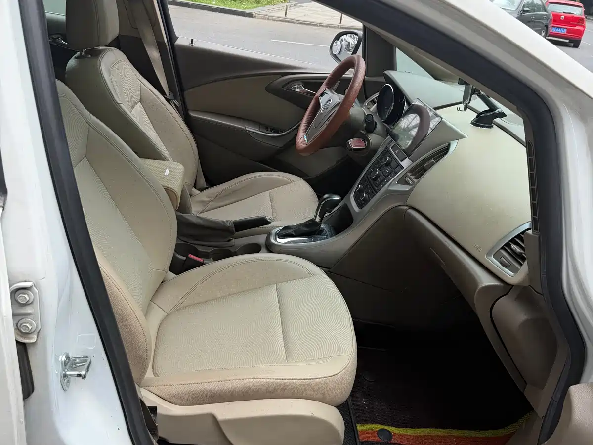 Buick Excelle 2013 GT 1.6L Automatic Fashion Edition фото 9