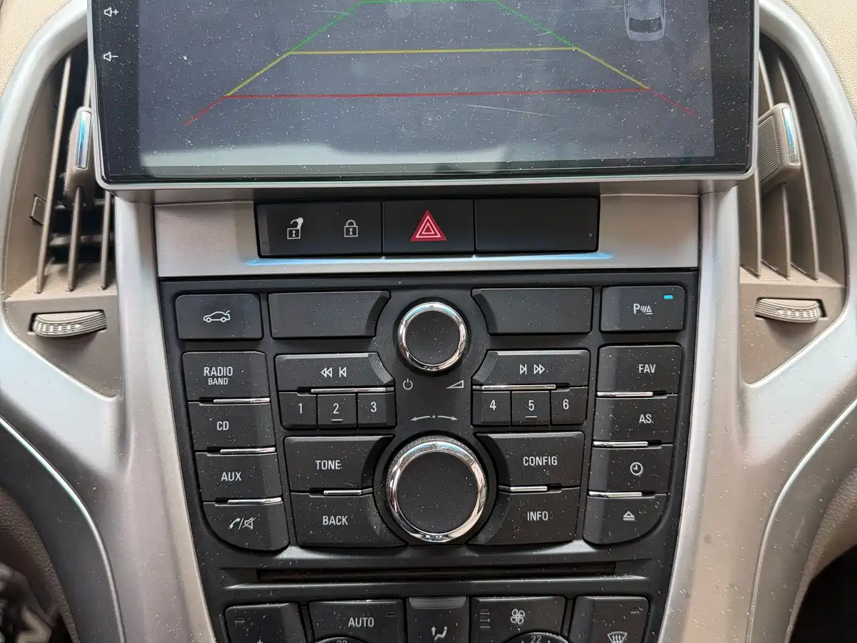 Buick Excelle 2013 GT 1.6L Automatic Fashion Edition фото 16