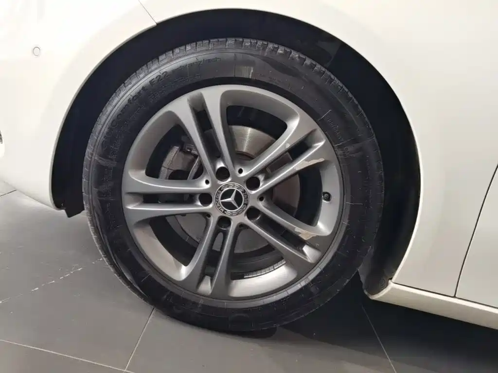 Фото 23 - Mercedes-Benz A-Class