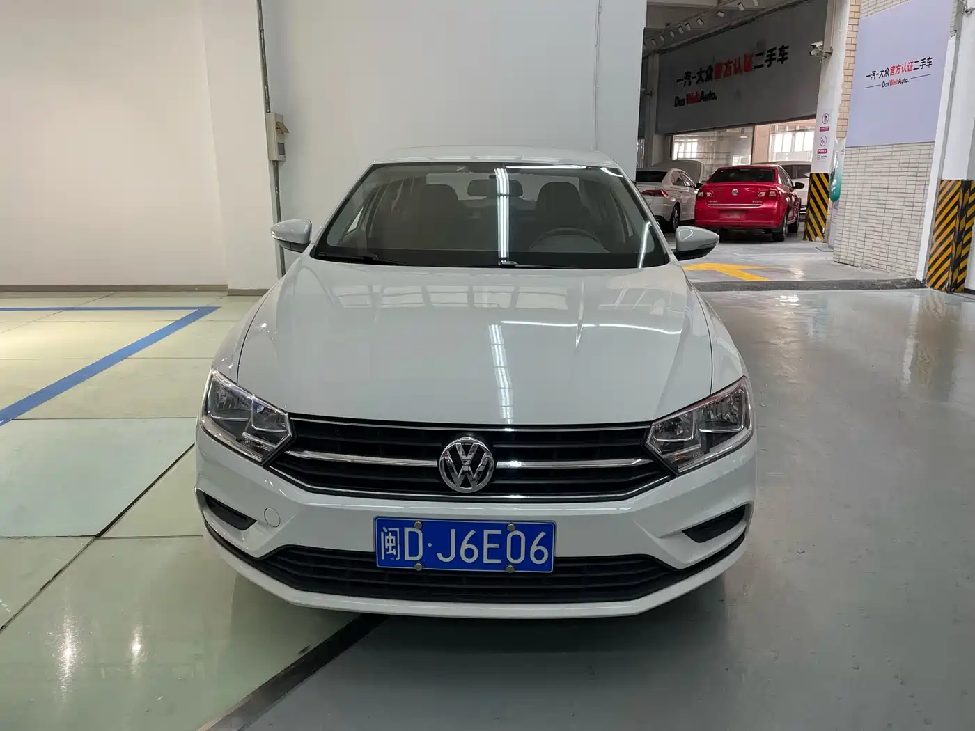 Volkswagen Bora 2018 1.5L Automatic Fashion фото 2