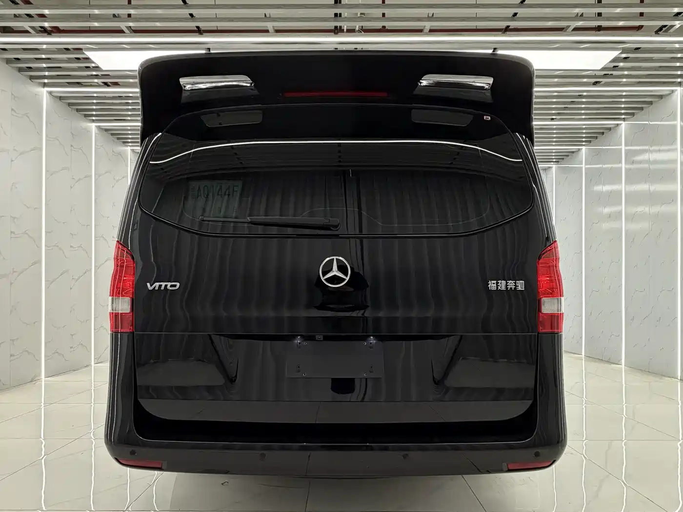 Mercedes-Benz Vito 2023 2.0T Business 7-Seater фото 4