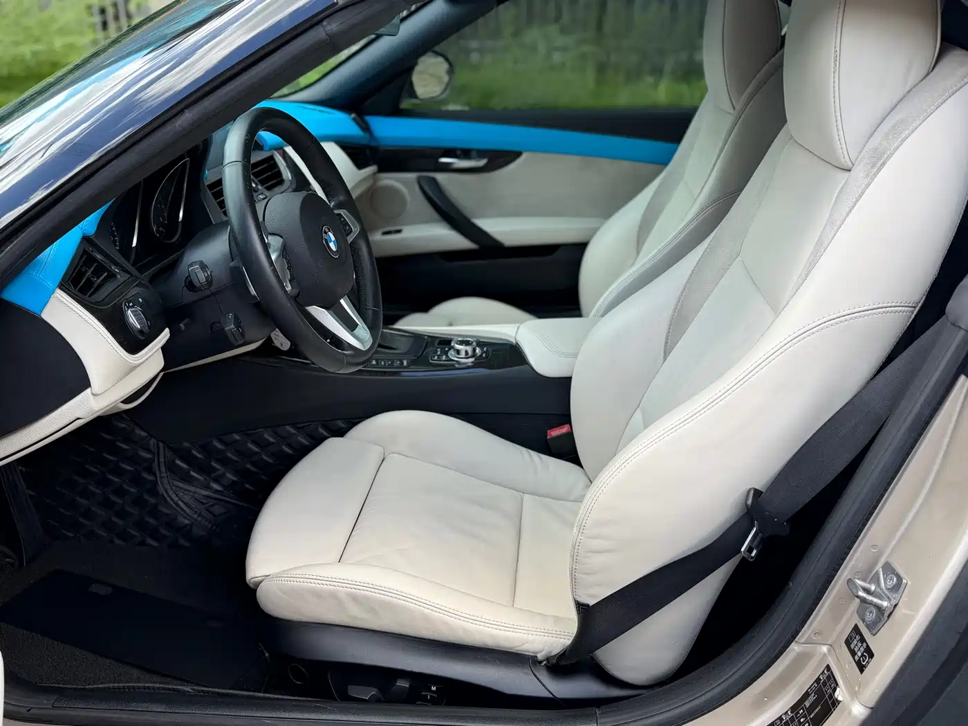 BMW Z4 2013 2010 sDrive30i Leading Model
