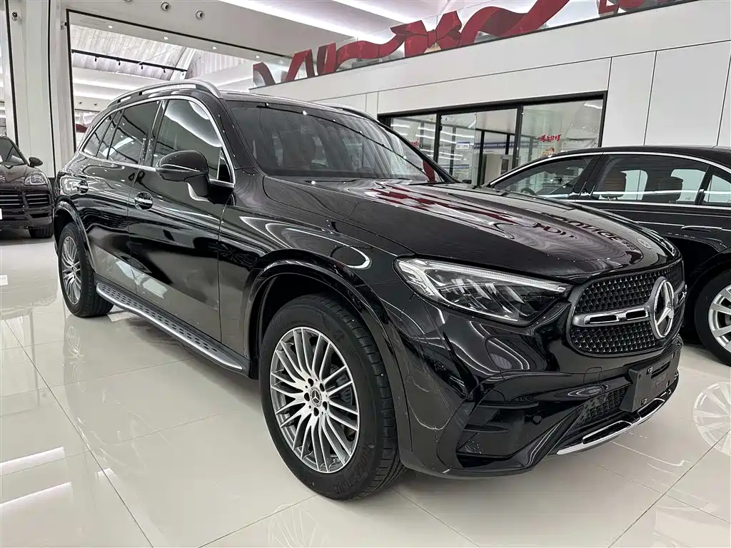 Mercedes-Benz GLC 2025 GLC 300 L 4MATIC Dynamic 7-seater фото 3