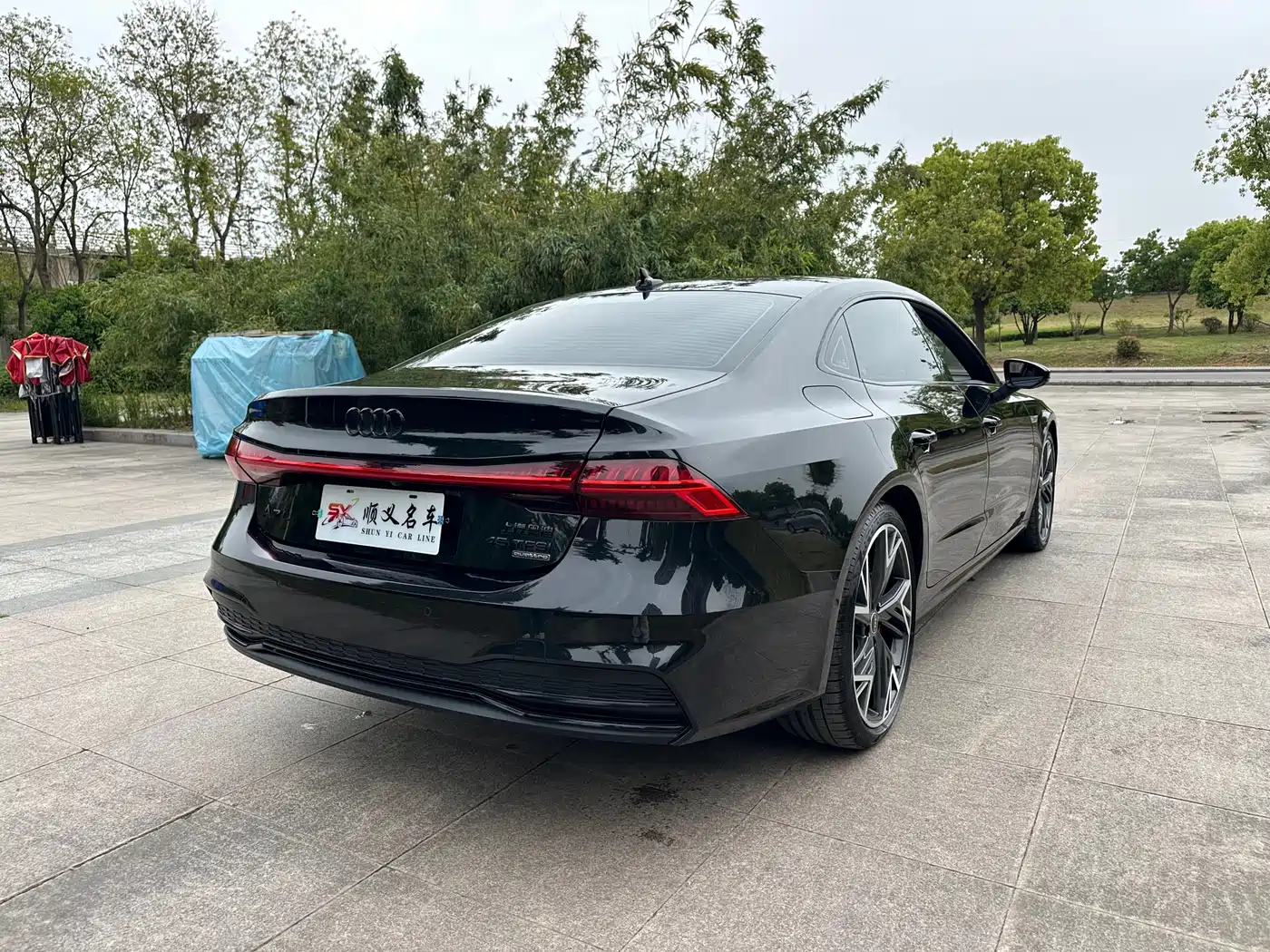 Audi A7L 2022 45 TFSI quattro S-line Black Warrior Edition фото 4