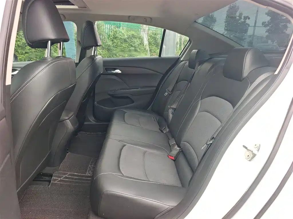 Chevrolet Cavalier 2016 1.5L Automatic Delight Edition фото 17