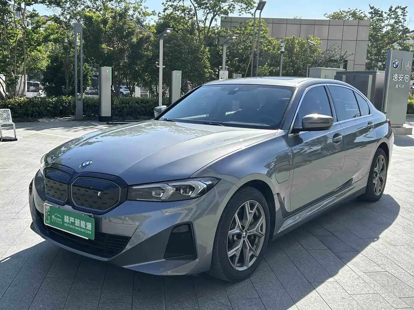 BMW i3 2022 eDrive 35 L