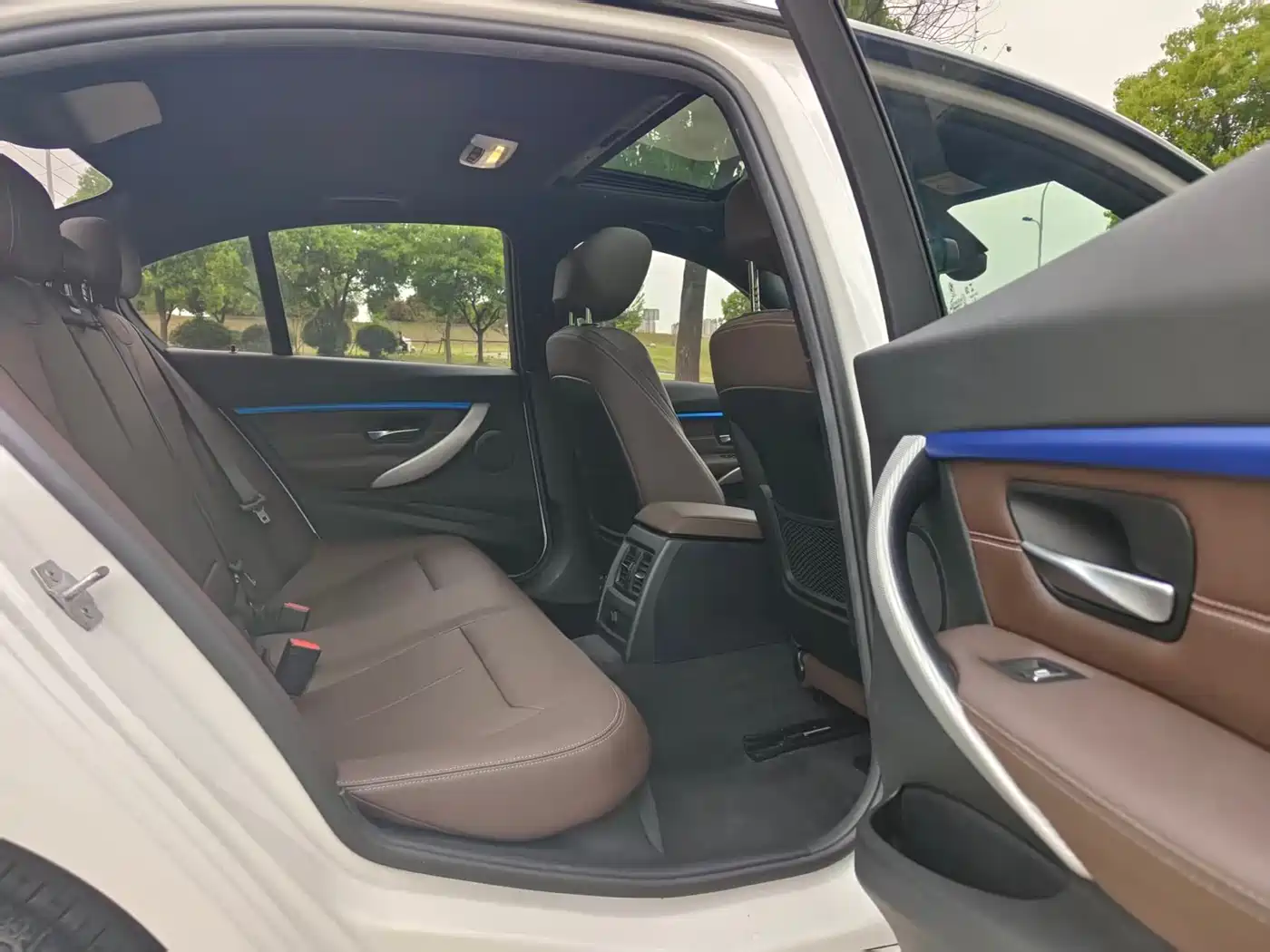 BMW 3 Series 2019 320i M Sport Package фото 16