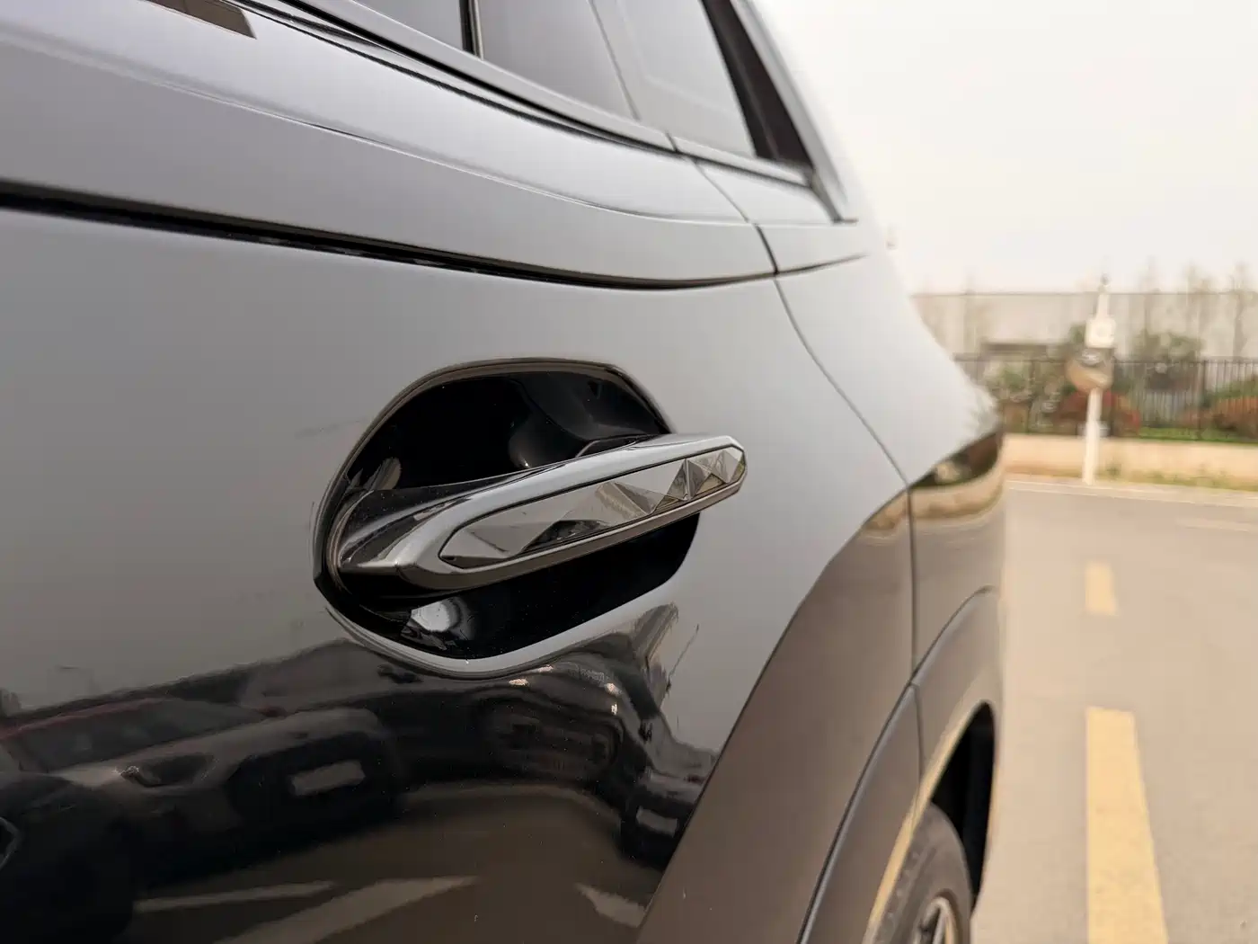 BMW XM 2023 50e фото 37